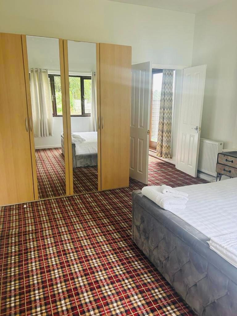 Colliford Tavern & 3*