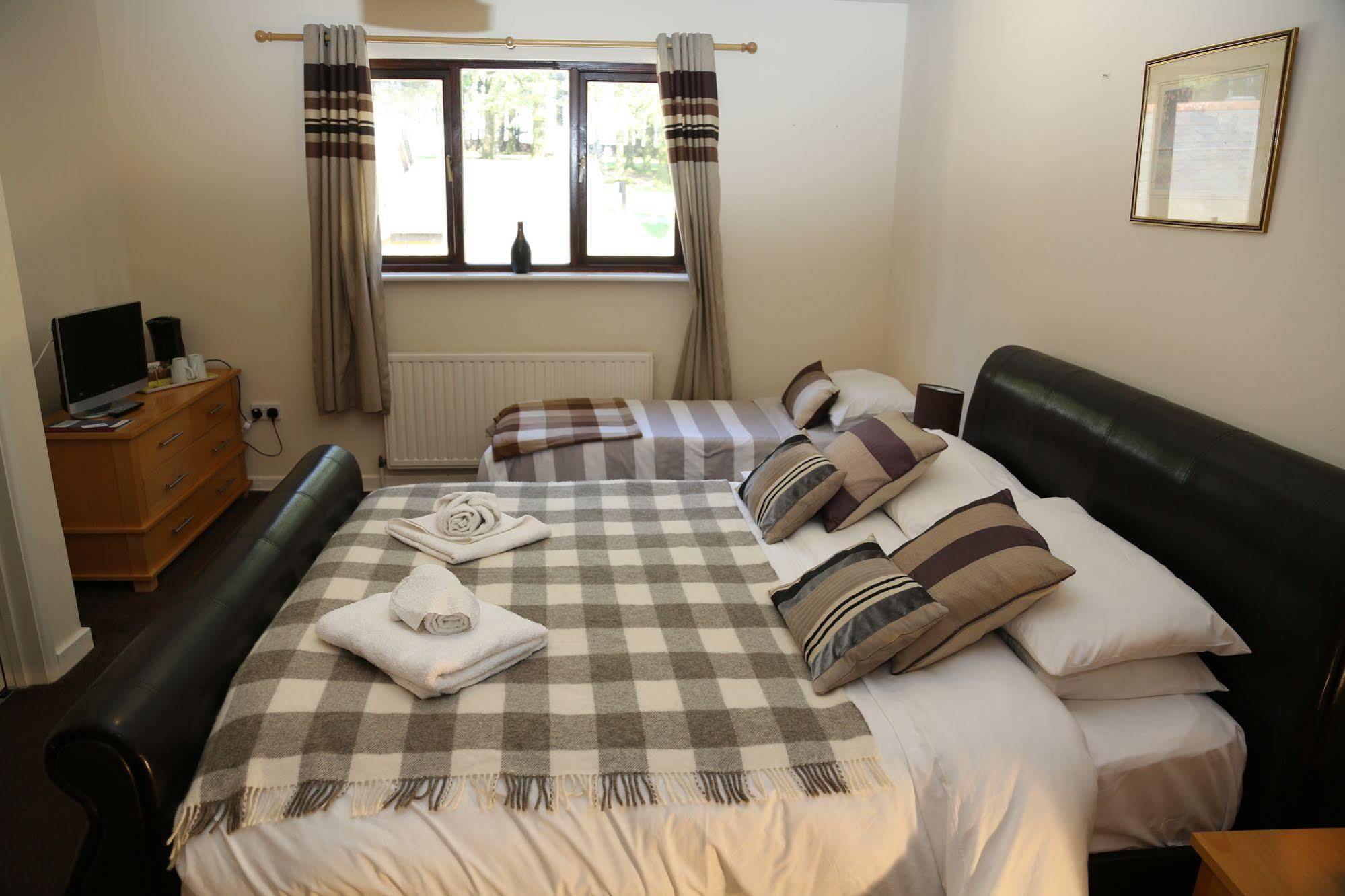 Colliford Tavern &